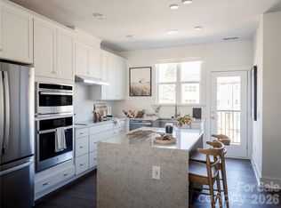 Context at Oakhurst, Charlotte, NC 28205