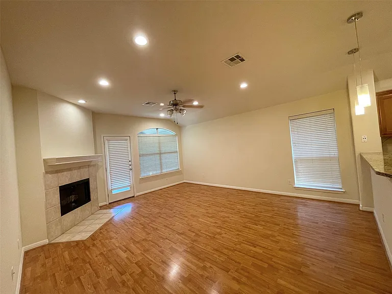 3110 Aquila Ct — Photo 10