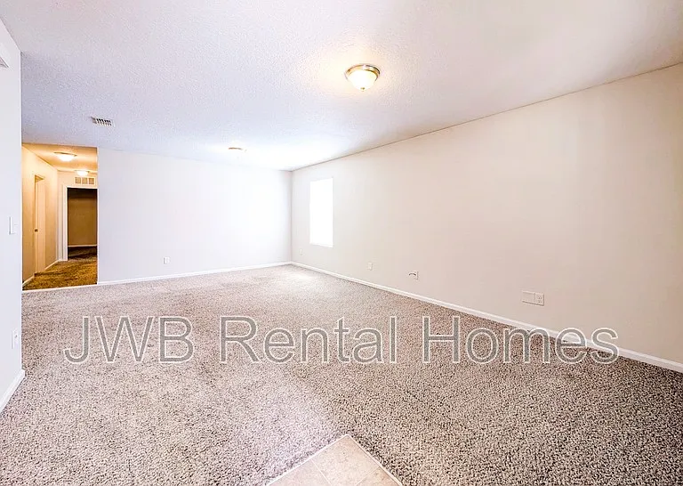 8727 Osteen St — Photo 3