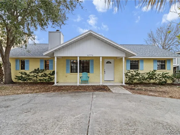 11770 W Sunnybrook Ct, Crystal River, FL 34429