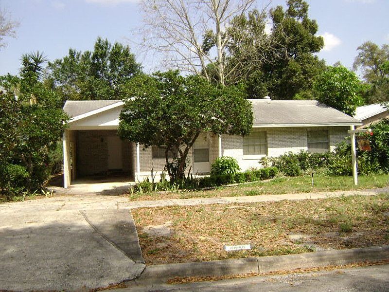 1st image of 208 E Magnolia St