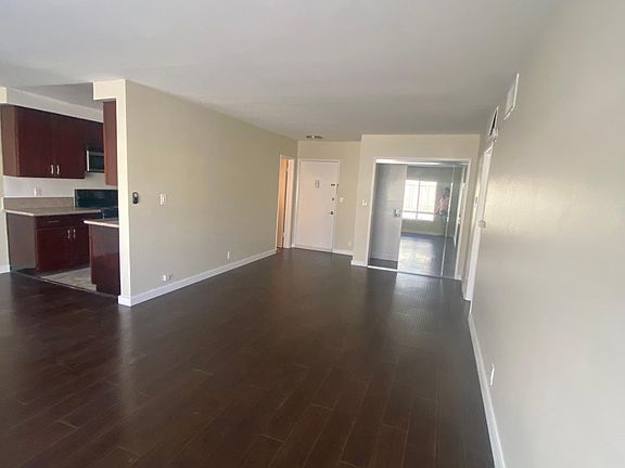 4th image of 231 N La Peer Dr APT 301