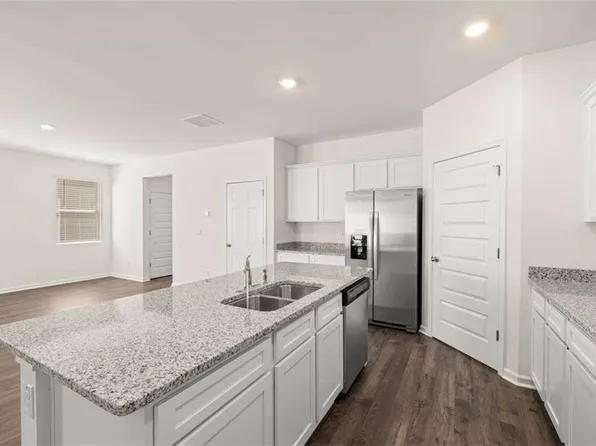 6030 Knickerbocker St, Mableton, GA 30126