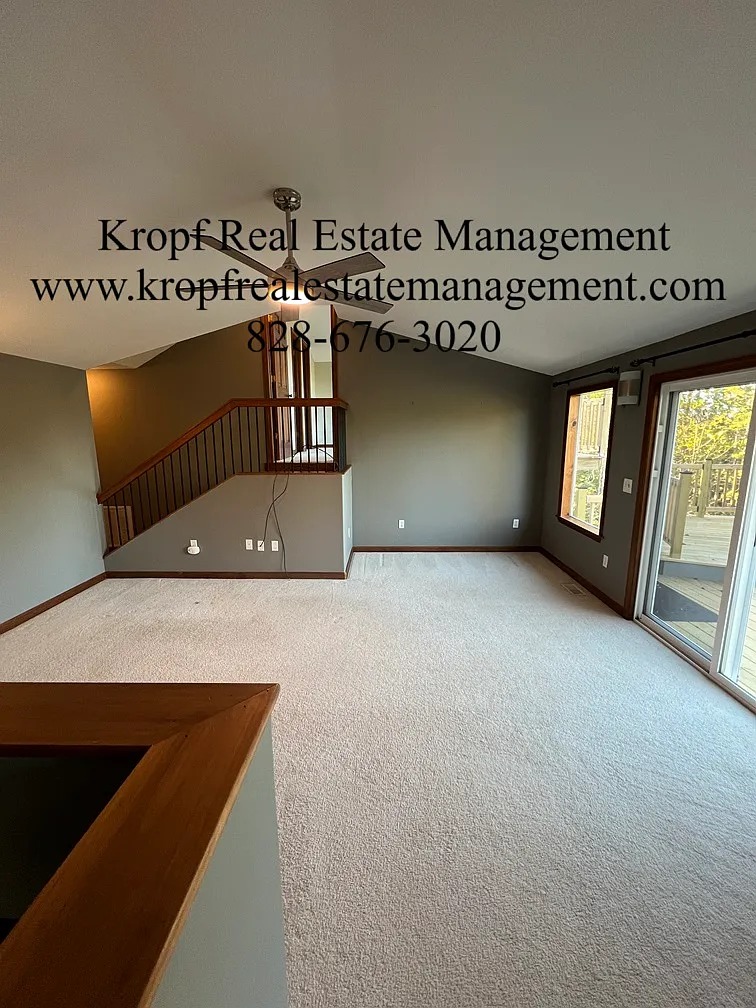 2 bed, $1,900 — Photo 4
