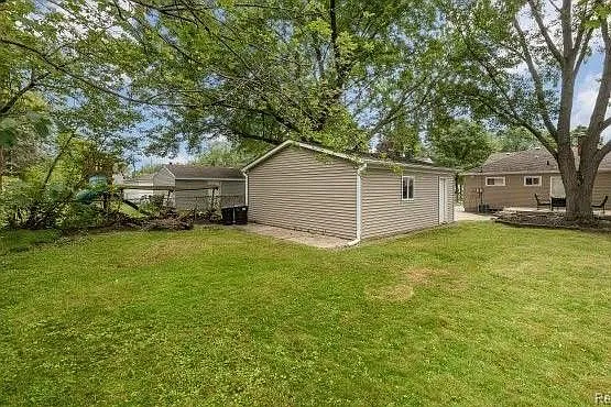 350 S Manitou Ave — Photo 41