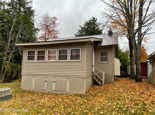 3 Kilmer Roadway, Middle Grove, NY 12850