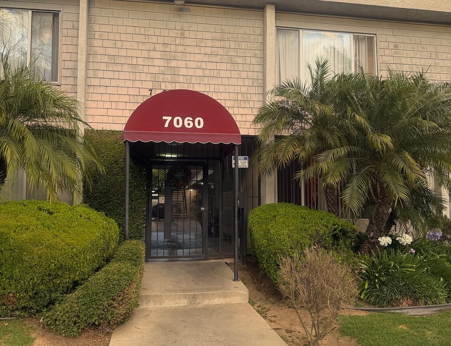 Continental Etiwanda Apartments — Photo 1