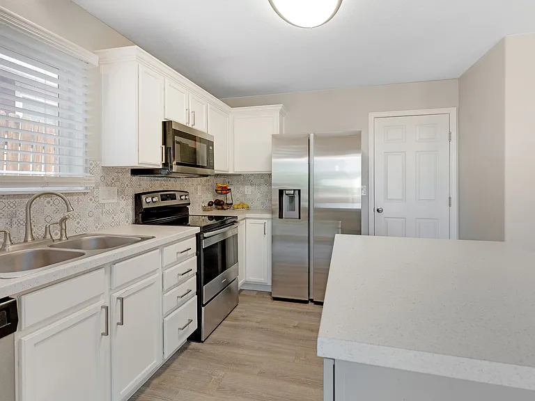2350 Spring Blossom Dr — Photo 4