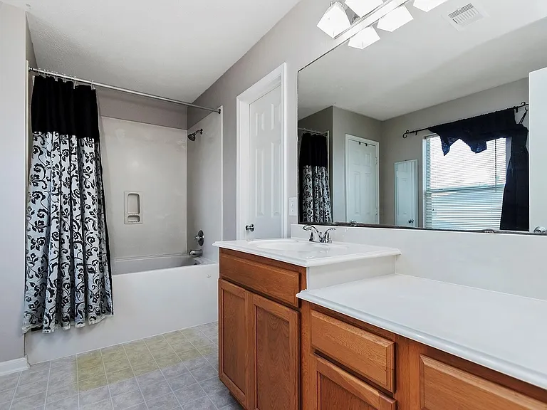 20738 Fair Castle Dr — Photo 36