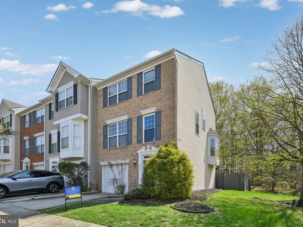 8421 Gauntlet Pl, White Plains, MD 20695