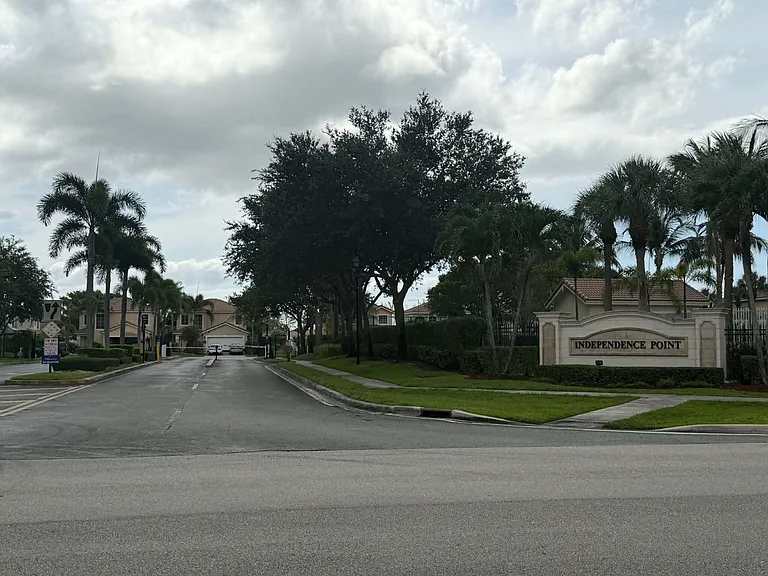 6355 Adriatic Way — Photo 34