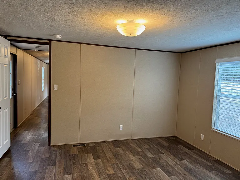 2508 Elm Dr — Photo 16