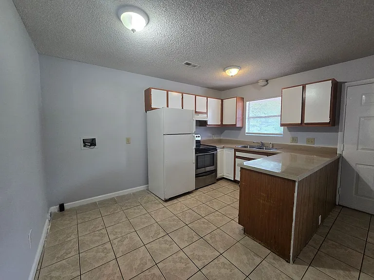 2708 Ingram Rd — Photo 3