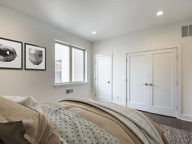 1327 N Franklin St #1 — Photo 3