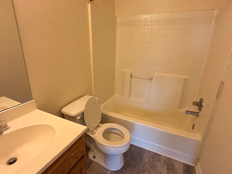 37 Point Place Dr — Photo 11