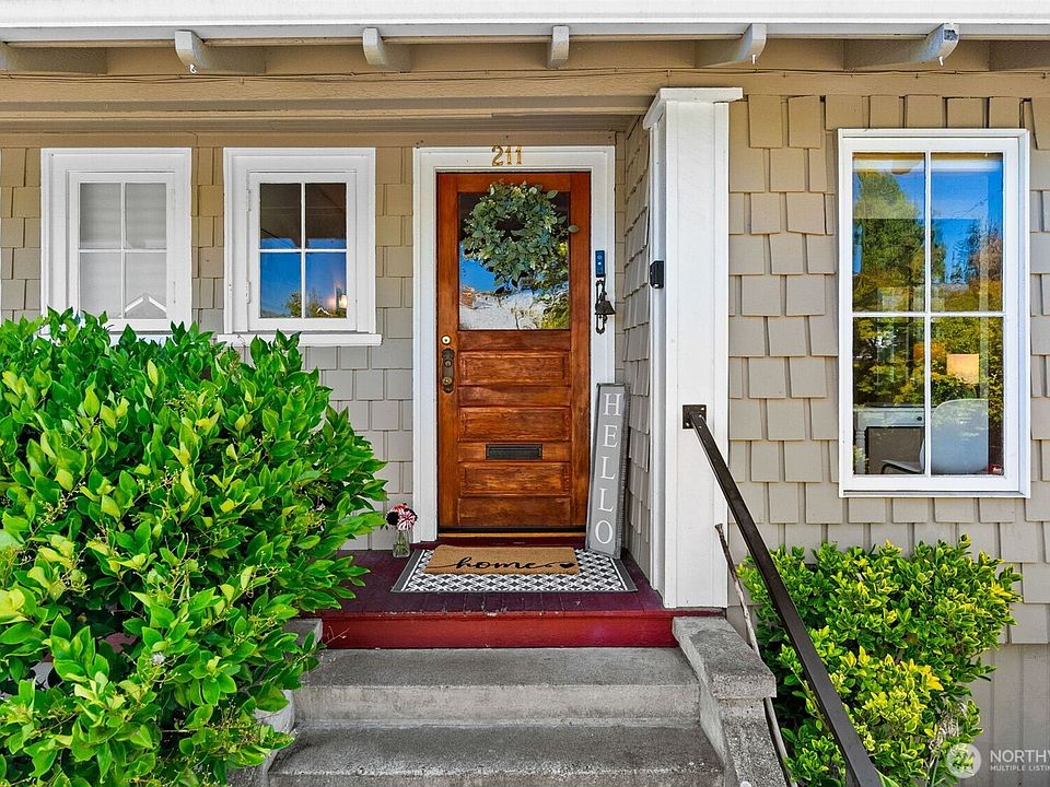 1st image of 211 19th Avenue SW