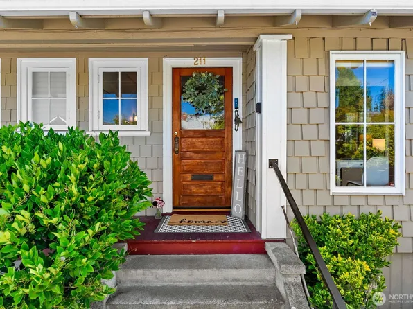 211 19th Avenue SW, Olympia, WA 98501