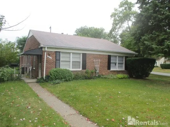 2621 Rochester Rd, Royal Oak, MI 48073