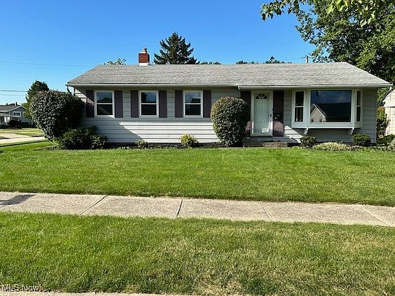 2nd image of 6858 Lantern Ln