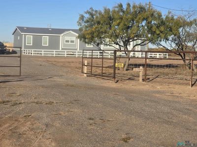 6874 Vineyard Rd, Dexter, NM, 88230