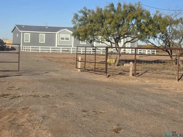 6874 Vineyard Rd, Dexter, NM 88230