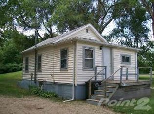 417 N Edgerton St, Mitchell, SD 57301