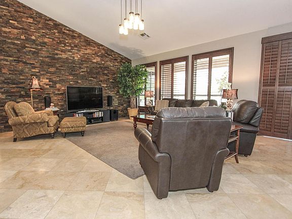 5th image of 10214 E Champagne Dr