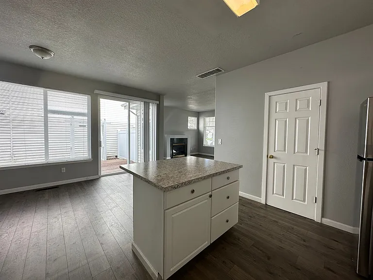 16987 SW Kattegat Dr — Photo 4