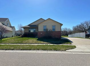 2784 N Parkwood Ln, Wichita, KS 67220