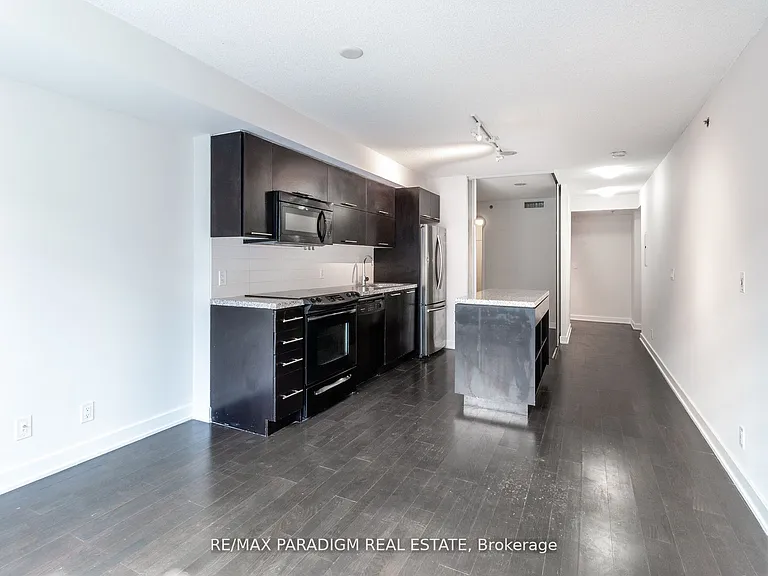 21 Nelson St #316 — Photo 7