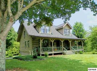 590 Thomas Loop Rd, Sevierville, TN 37876