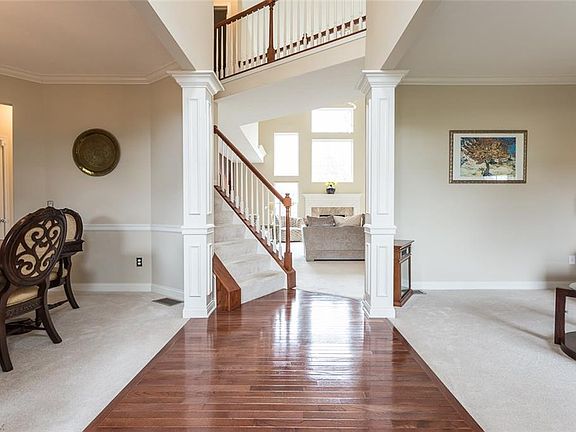 2nd image of 2854 Parnham Dr