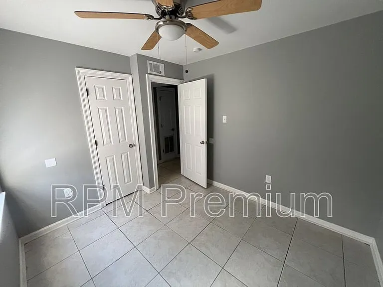 5143 Baker Blvd #B — Photo 17