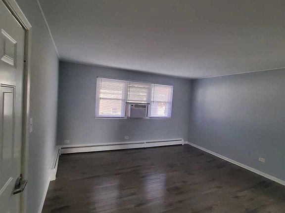 2nd image of 1026 E Division St #D
