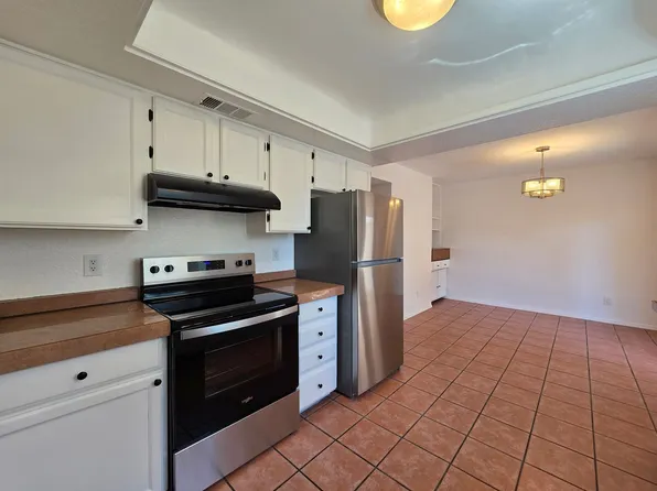 2582 Camino San Patricio, Santa Fe, NM 87505
