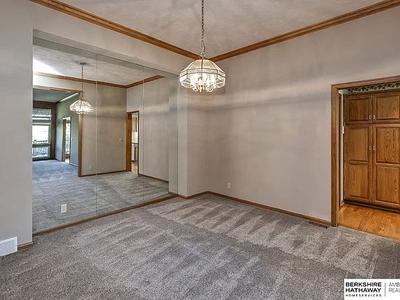 4th image of 21750 Stanford Cir