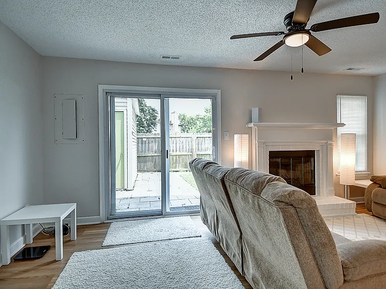770 Spence Cir — Photo 6