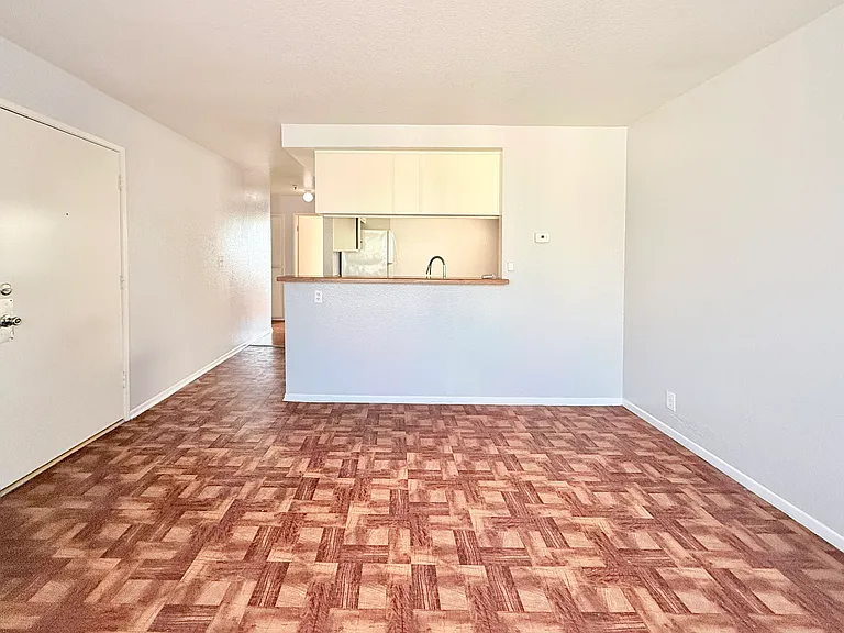 11438 Cedar Ave #0 — Photo 9