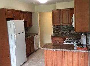 1204 Green Hollow Dr, Iselin, NJ 08830