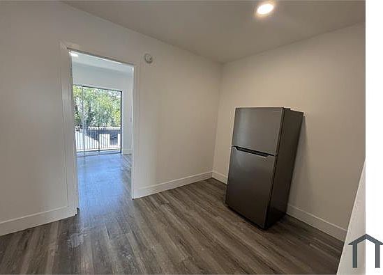 1st image of 14280 NE 6th Ave APT 11