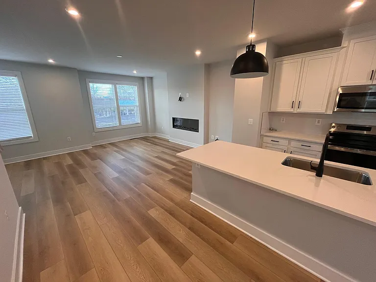 423 Burden Dr #1 — Photo 7
