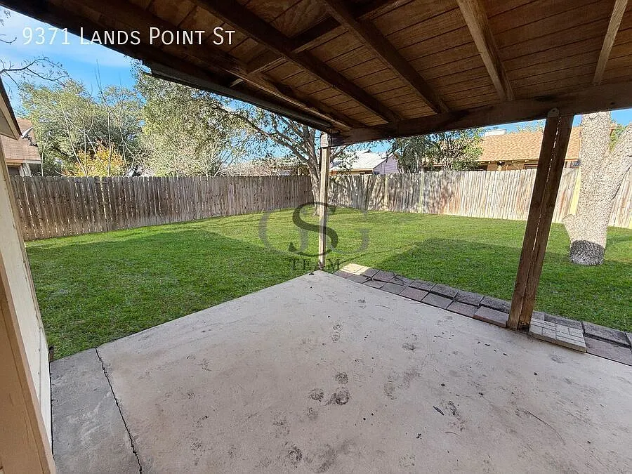 Affordable 3-Bedroom Home with Easy Maintenance + Great Value Location — Photo 4