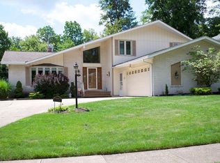 10801 Antietam Rd, Parma Heights, OH 44130