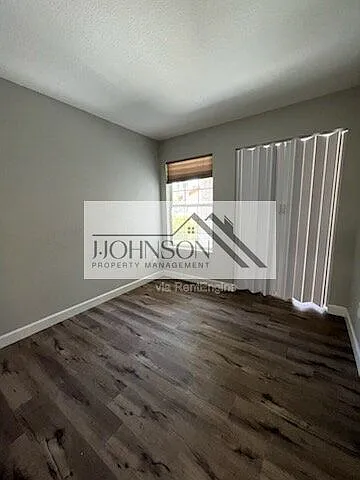76 Mary Ct — Photo 10