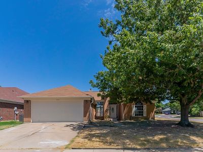 823 Sansome Dr, Arlington, TX, 76018