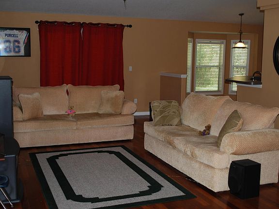 2nd image of 4748 NW 46th Ave