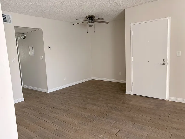 630 N Howard Ave #1 — Photo 5