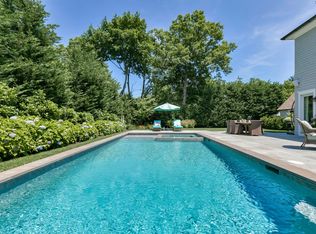 4 Blossom Rd, Rumson, NJ 07760