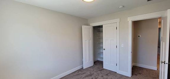 4th image of 275 Opal Ct APT 1
