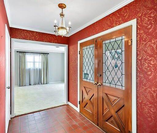 3rd image of 4917 Lockwood Dr